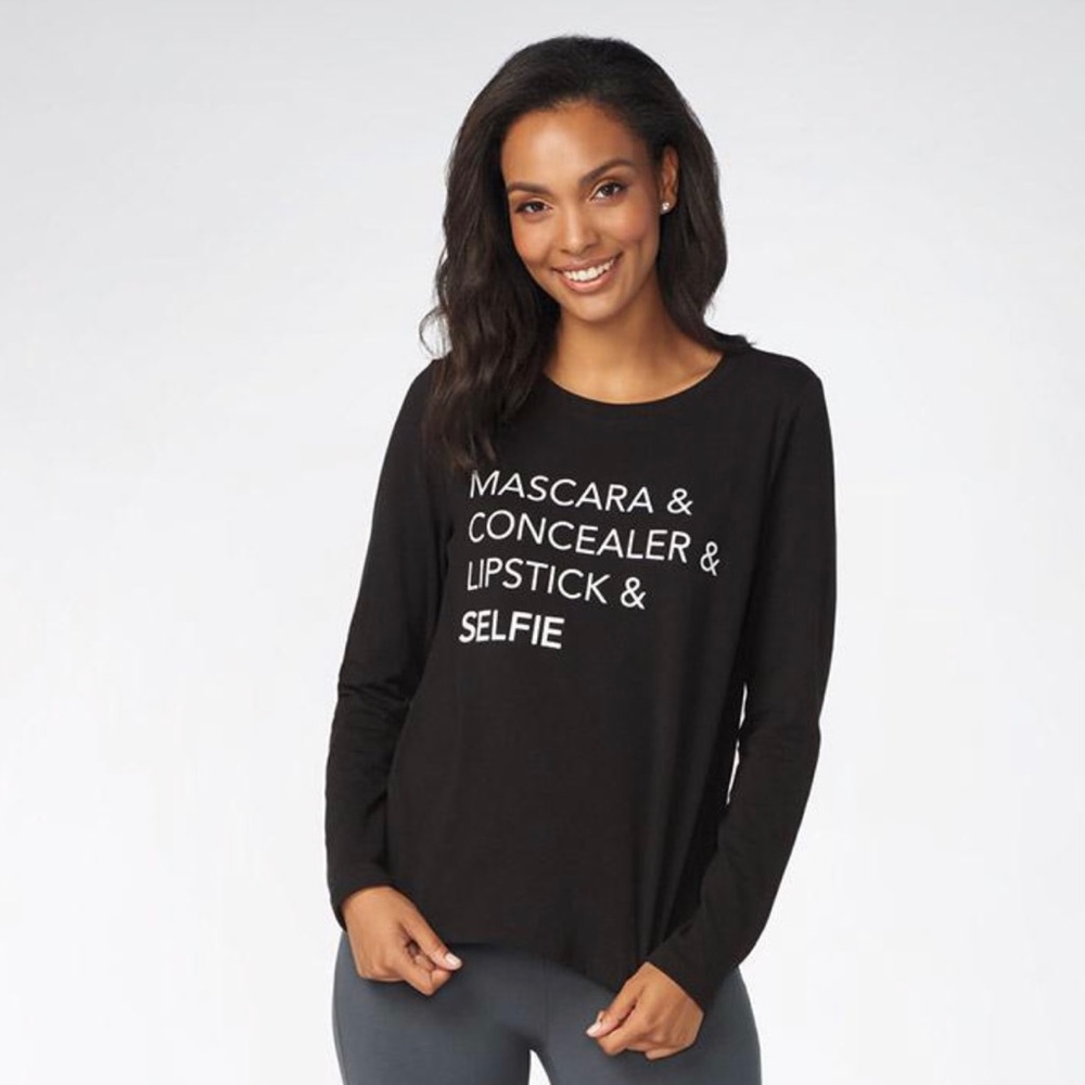 🆕 NWT, LG long sleeved beauty shirt